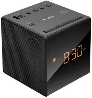 4K UHD P2P WiFi Bedside Clock Radio Security Camera