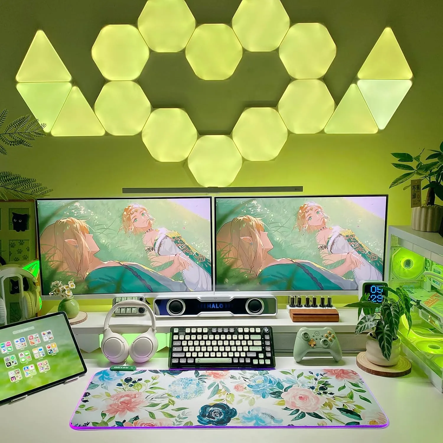JMIYAV Ink Flower RGB White Gaming Mouse Pad 31.5x12 Inch PC XL Large Glowing Led Light Up Desk Pad Non-Slip Rubber Base Computer Cute Mousepad Mat Desk Accessories Gaming Setup 31.5x12 Inch
