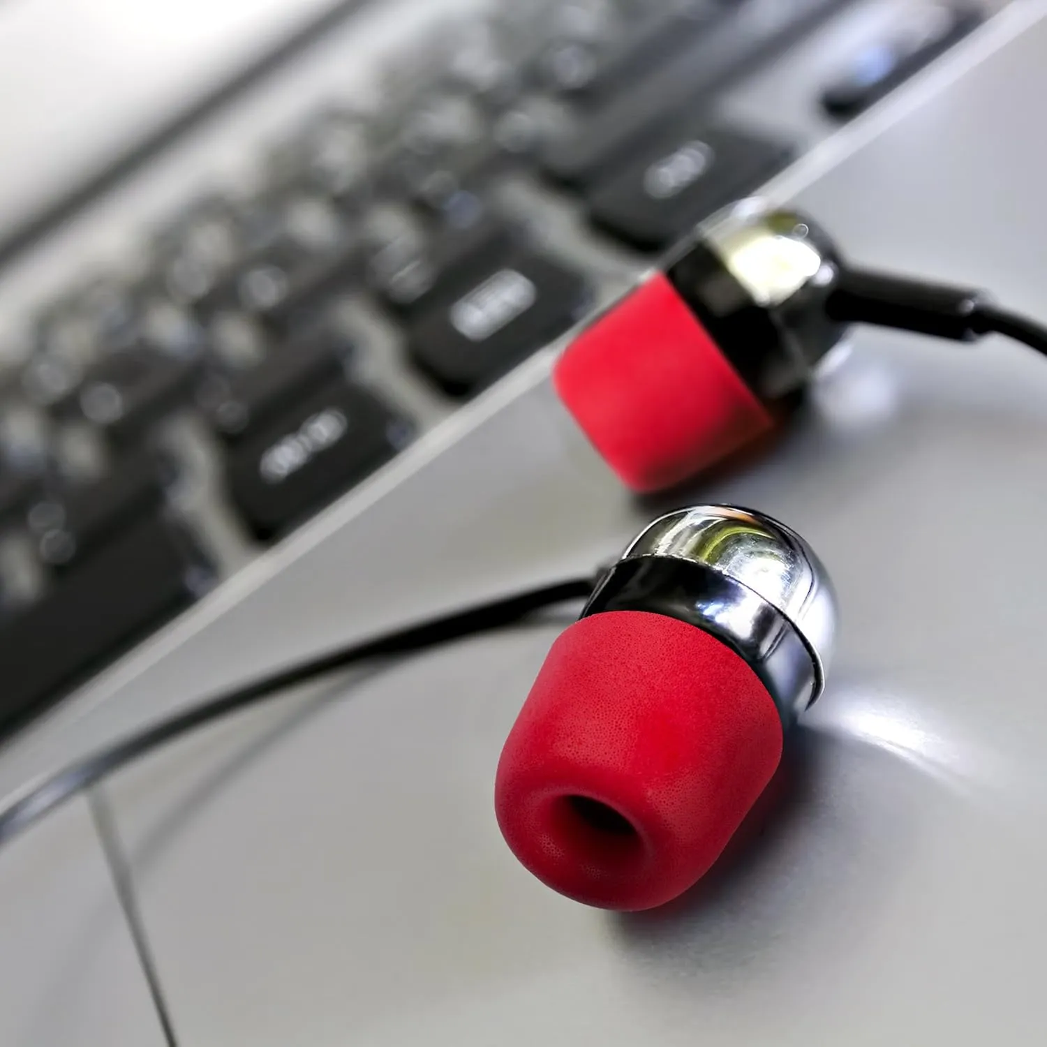 Xcessor FX4.0 (S) 4 Pairs of Memory Foam in Ear Earphone Small Size Earbuds. Replacement Ear Tips for All Popular in-Ear Headphones. Red